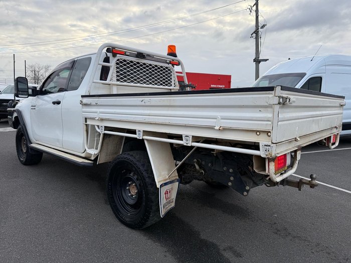 2019 Toyota Hilux SR