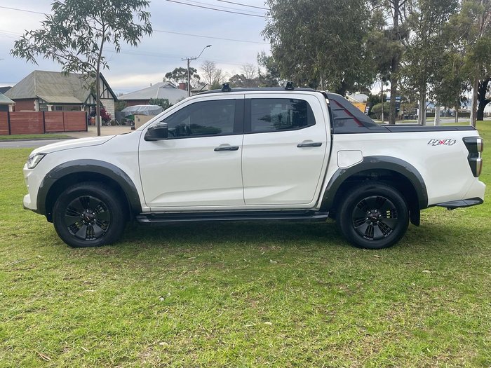 2022 Isuzu D-MAX X-TERRAIN
