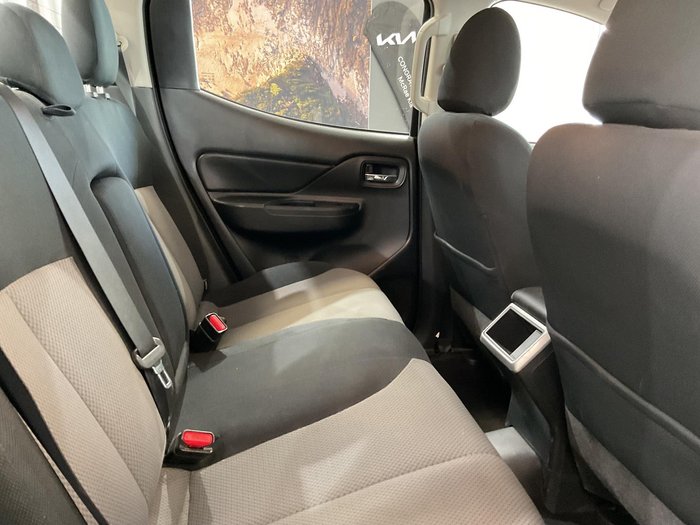 2023 Mitsubishi Triton GLX+