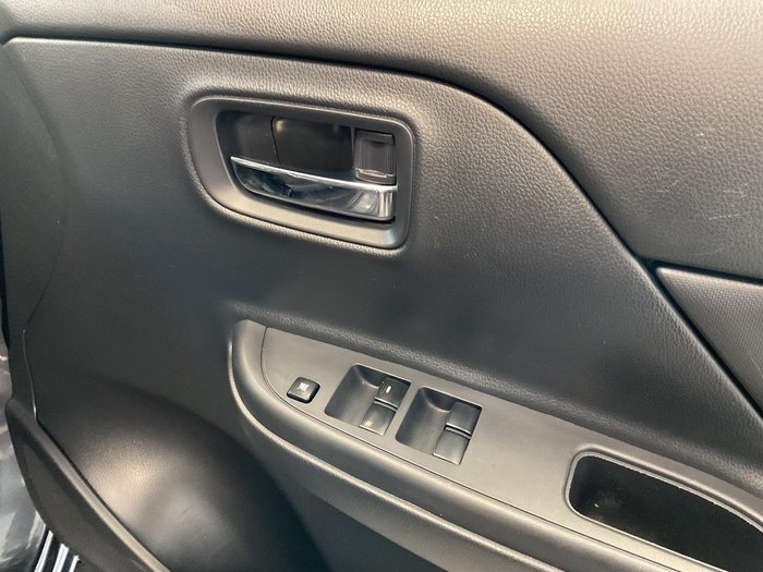 2023 Mitsubishi Triton GLX+