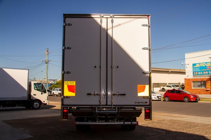 2025 Isuzu F Series FRR 110-240 White
