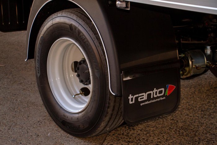 2025 Isuzu F Series FRR 110-240 White