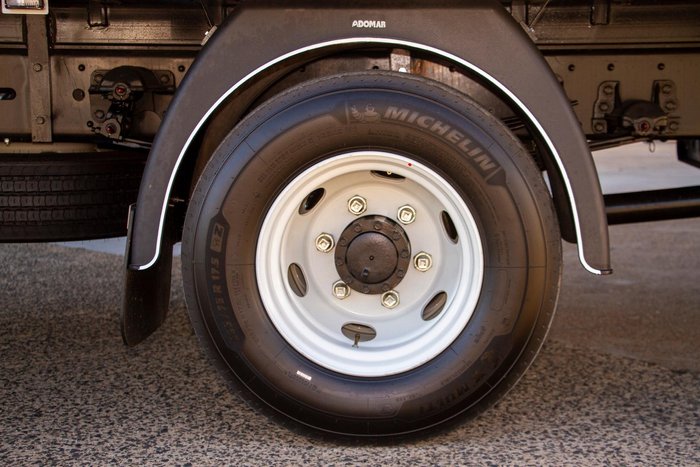 2025 Isuzu F Series FRR 110-240 White