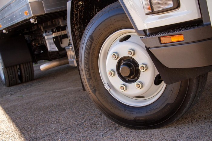 2025 Isuzu F Series FRR 110-240 White