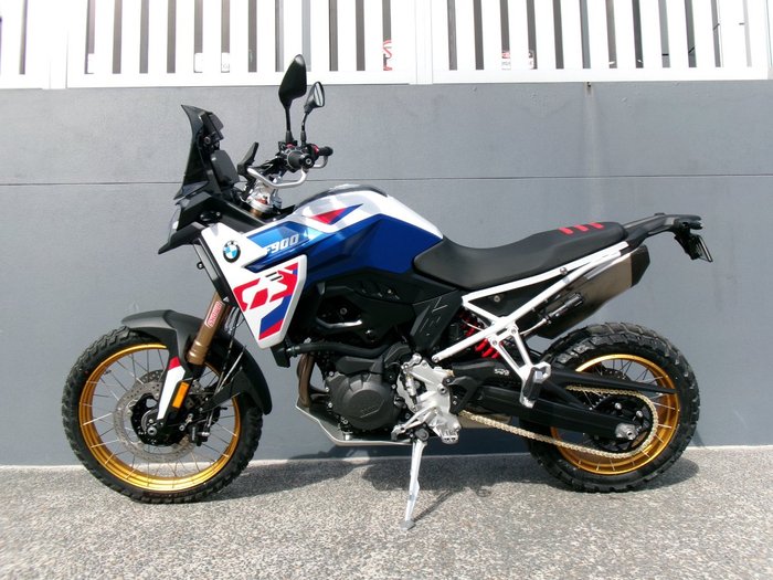 2025 BMW Motorrad F 900 GS ENDURO LIGHT WHITE/RACING BLUE METALLIC/RACING RED
