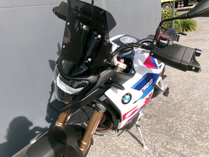 2025 BMW Motorrad F 900 GS ENDURO LIGHT WHITE/RACING BLUE METALLIC/RACING RED
