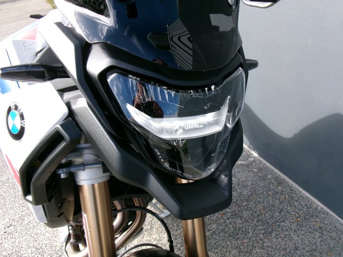 2025 BMW Motorrad F 900 GS ENDURO LIGHT WHITE/RACING BLUE METALLIC/RACING RED