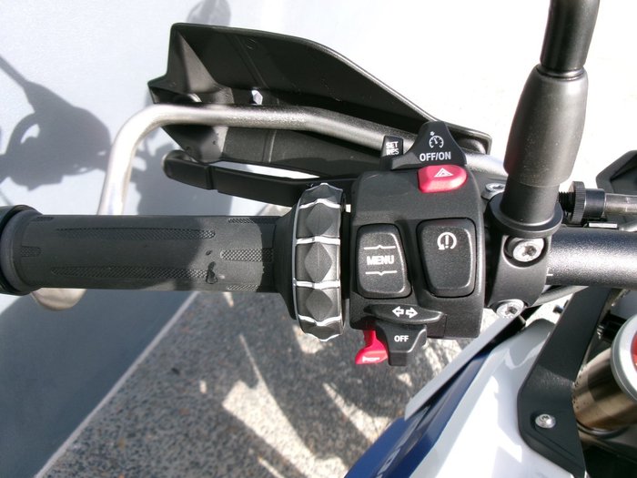 2025 BMW Motorrad F 900 GS ENDURO LIGHT WHITE/RACING BLUE METALLIC/RACING RED