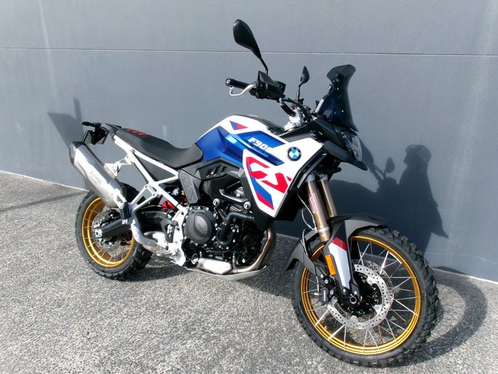 2025 BMW Motorrad F 900 GS ENDURO LIGHT WHITE/RACING BLUE METALLIC/RACING RED