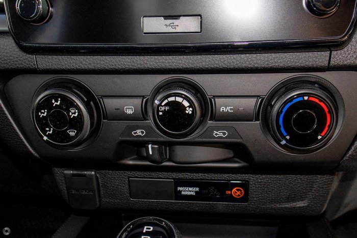 2025 Mazda BT-50 XT