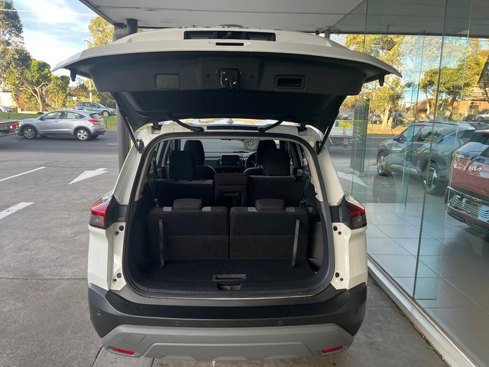 2023 Nissan X-TRAIL ST