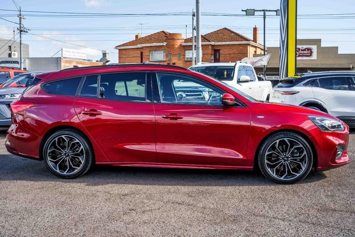 2020 Ford Focus ST-Line