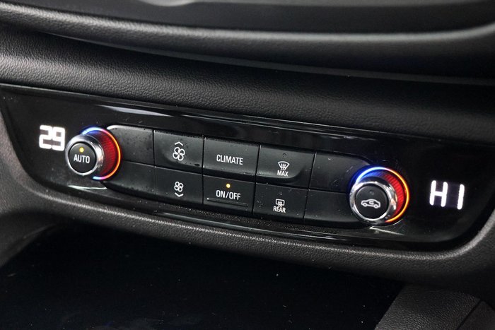 2018 Holden Commodore LT