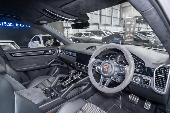 2021 Porsche Cayenne GTS