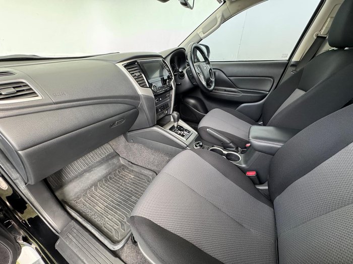 2020 Mitsubishi Triton GLX-R