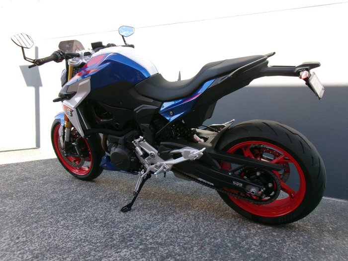2025 BMW Motorrad F 900 R SPORT RACINGBLUE METALLIC