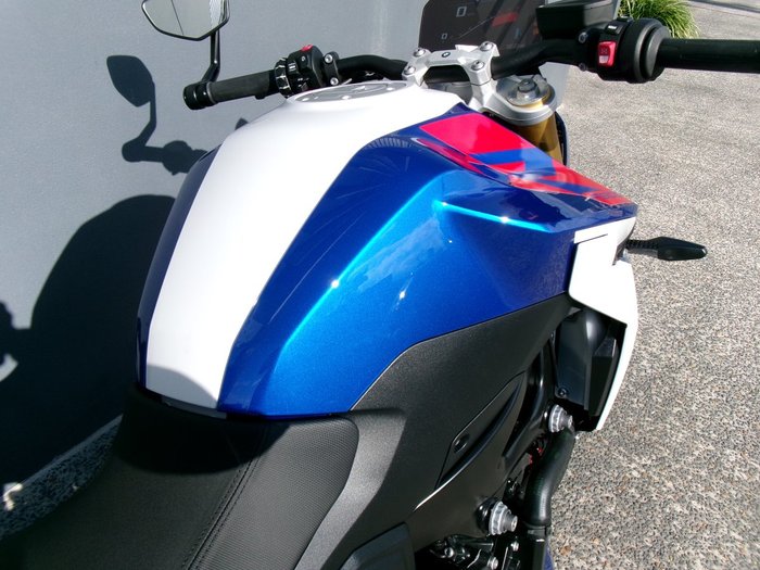 2025 BMW Motorrad F 900 R SPORT RACINGBLUE METALLIC
