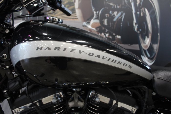 2018 Harley-davidson XL1200C 1200 CUSTOM BLACK