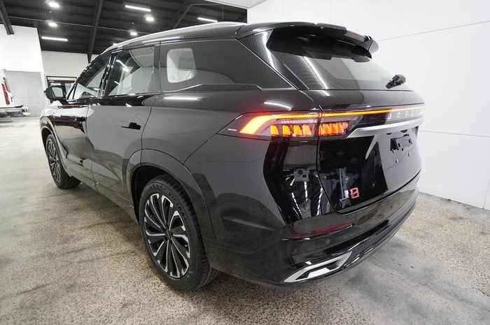 2025 Jaecoo J8 Track