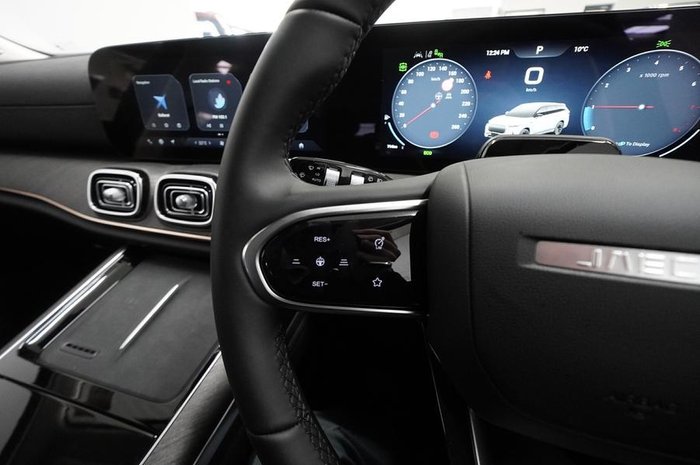 2025 Jaecoo J8 Track