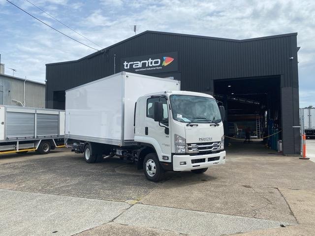 2025 Isuzu F Series FRR110-240 White