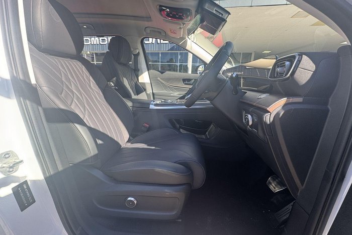 2025 Jaecoo J8 Track