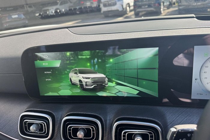 2025 Jaecoo J8 Track