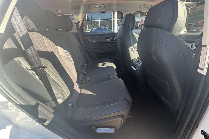 2025 Jaecoo J8 Track