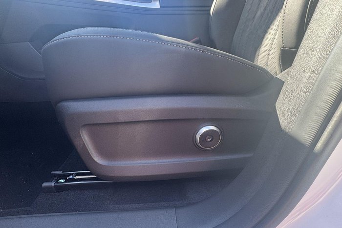 2025 Jaecoo J8 Track