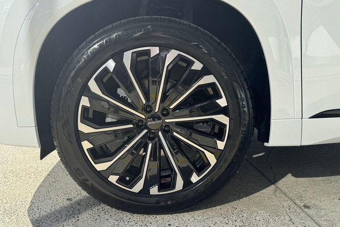 2025 Jaecoo J8 Track