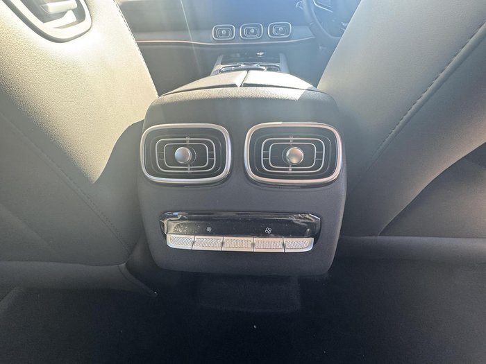 2025 Jaecoo J8 Track