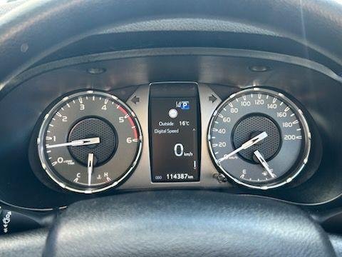 2023 Toyota Hilux SR