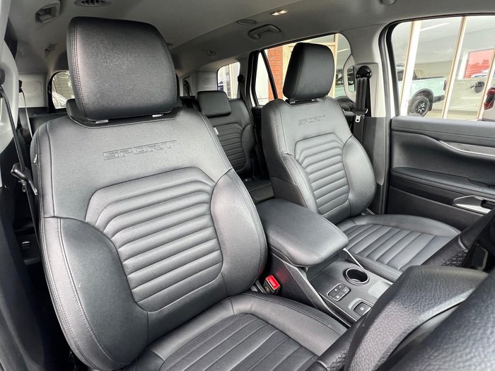 2024 Ford Everest Sport MY24.50 Arctic White