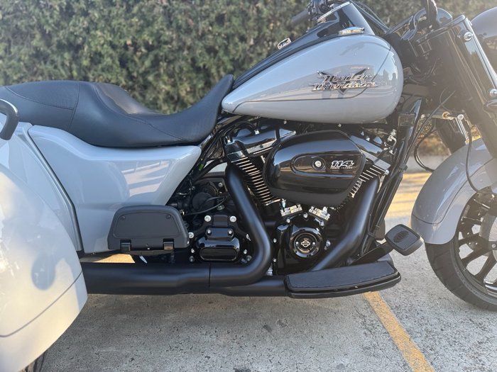 2024 Harley-davidson FLRT FREEWHEELER Billiard Gray