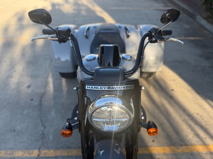 2024 Harley-davidson FLRT FREEWHEELER Billiard Gray