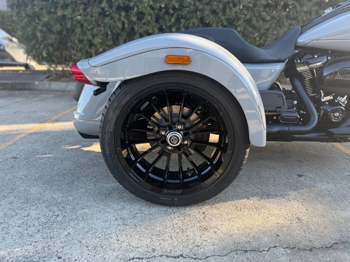 2024 Harley-davidson FLRT FREEWHEELER Billiard Gray