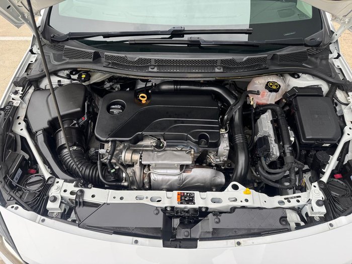 2020 Holden Astra R BK MY20 Summit White