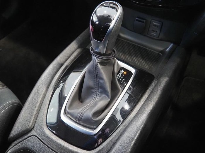 2020 Nissan X-TRAIL ST