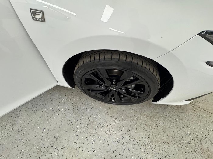 2022 Lexus ES 300h F Sport AXZH10R White Nova