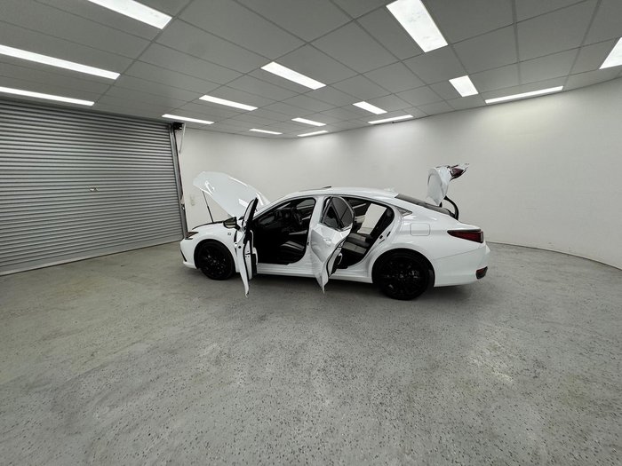 2022 Lexus ES 300h F Sport AXZH10R White Nova