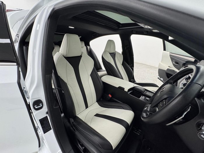 2022 Lexus ES 300h F Sport AXZH10R White Nova