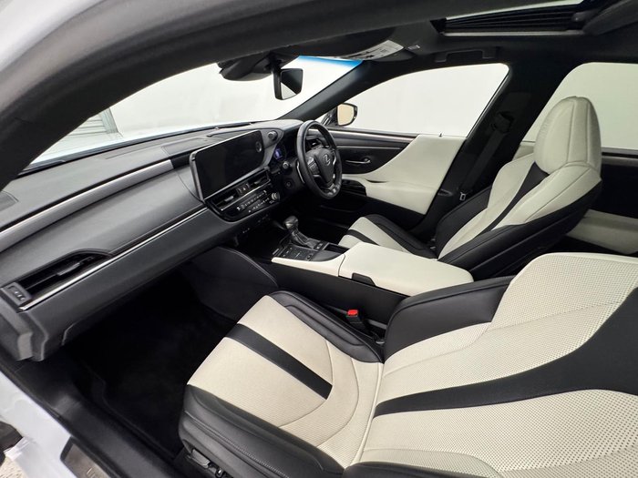 2022 Lexus ES 300h F Sport AXZH10R White Nova