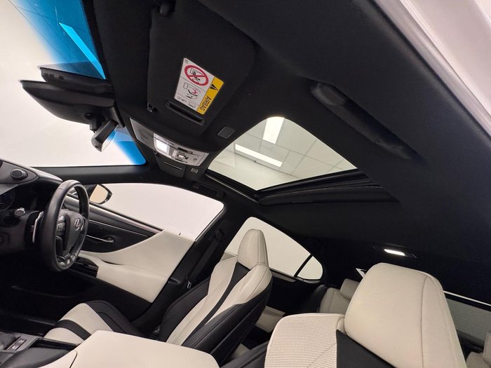 2022 Lexus ES 300h F Sport AXZH10R White Nova