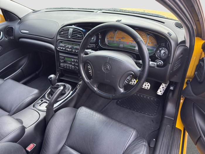 2002 Holden Monaro CV8