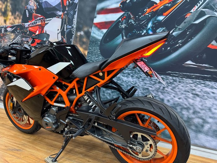 2016 Ktm RC 390 BLACK ORANGE