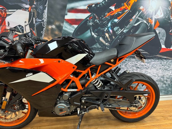 2016 Ktm RC 390 BLACK ORANGE