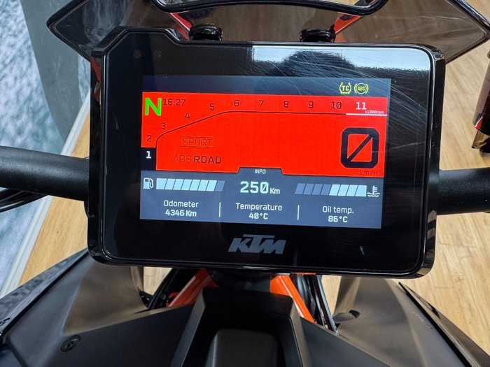 2023 Ktm 1290 SUPER DUKE R ORANGE
