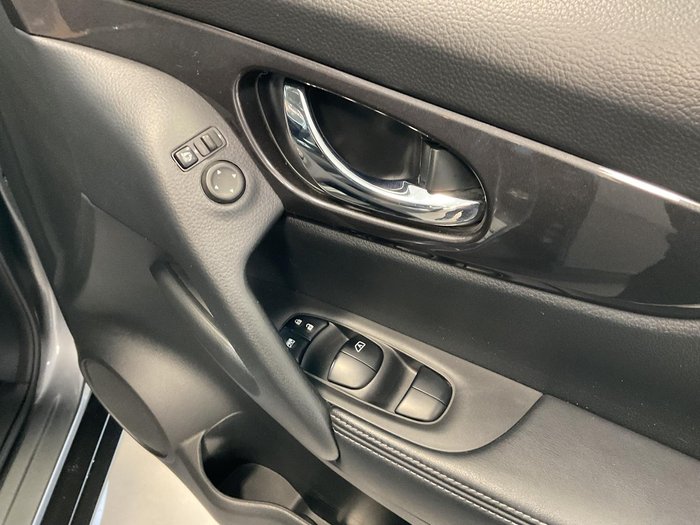 2019 Nissan X-TRAIL ST