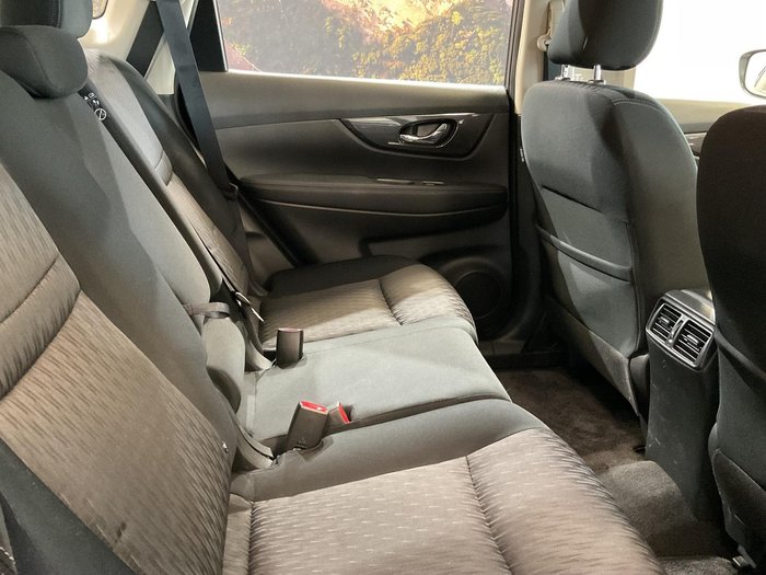 2019 Nissan X-TRAIL ST