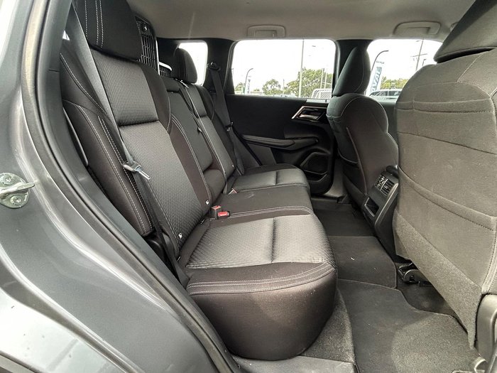 2022 Mitsubishi Outlander ES